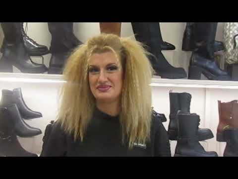 Ολόθερμες ευχές live απο τον εμπορικό κόσμο της Λαμίας